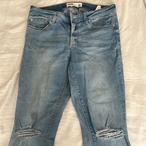 Super cute jeans with ripped at knees